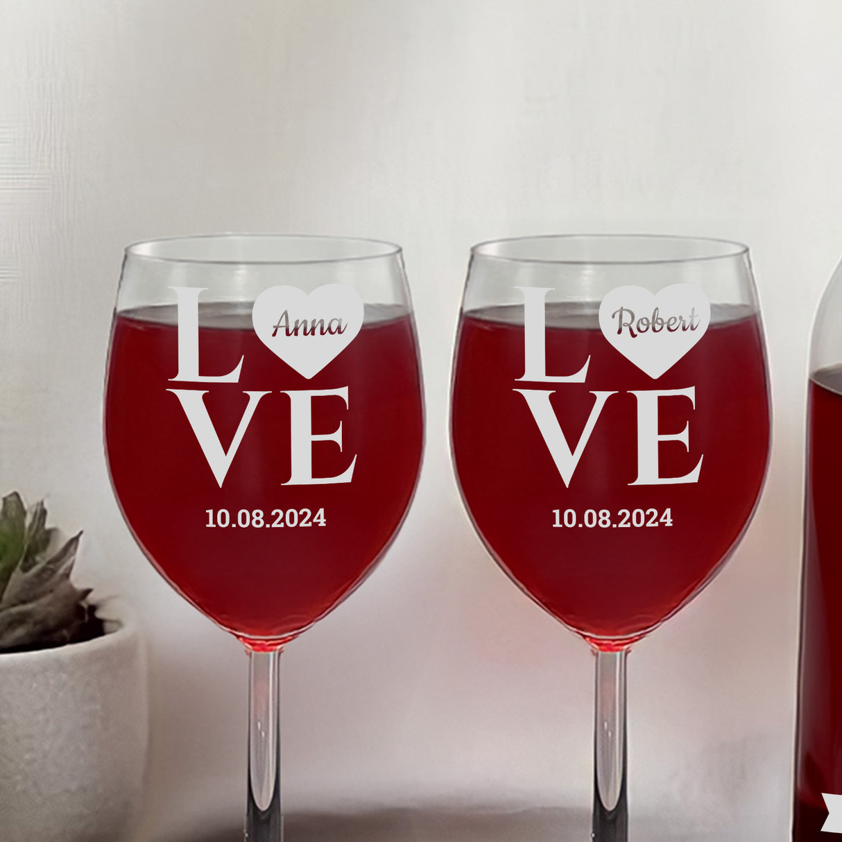 Zestaw karafka + dwa kieliszki do wina - LOVE