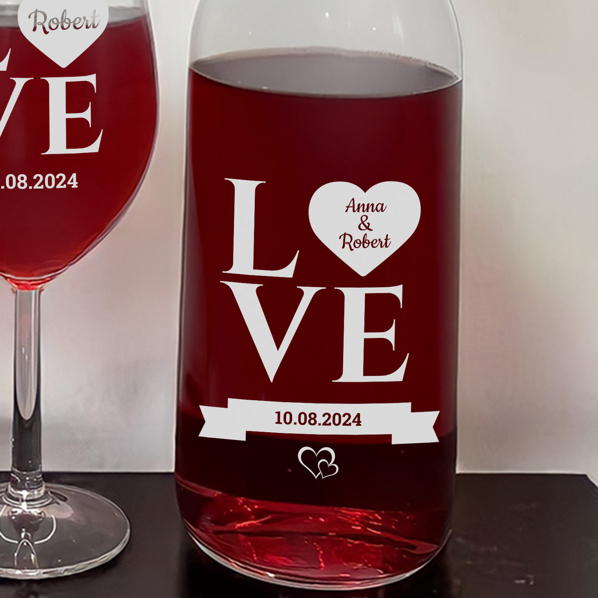 Zestaw karafka + dwa kieliszki do wina - LOVE