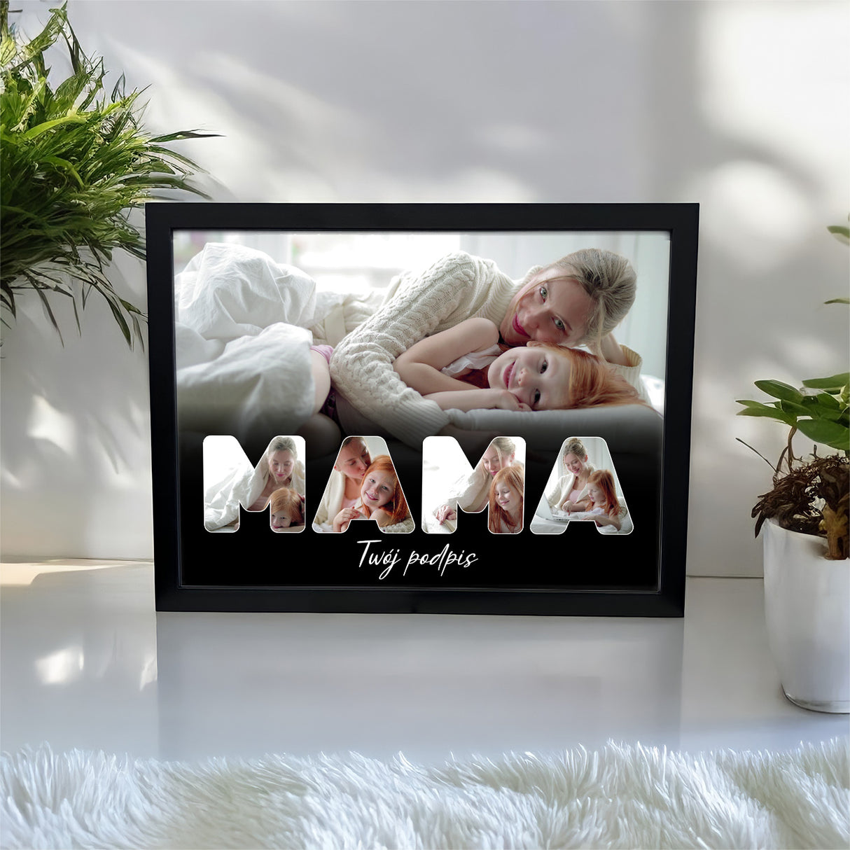 Wydruk w ramce 30x40 - Tekst: MAMA - Poziom